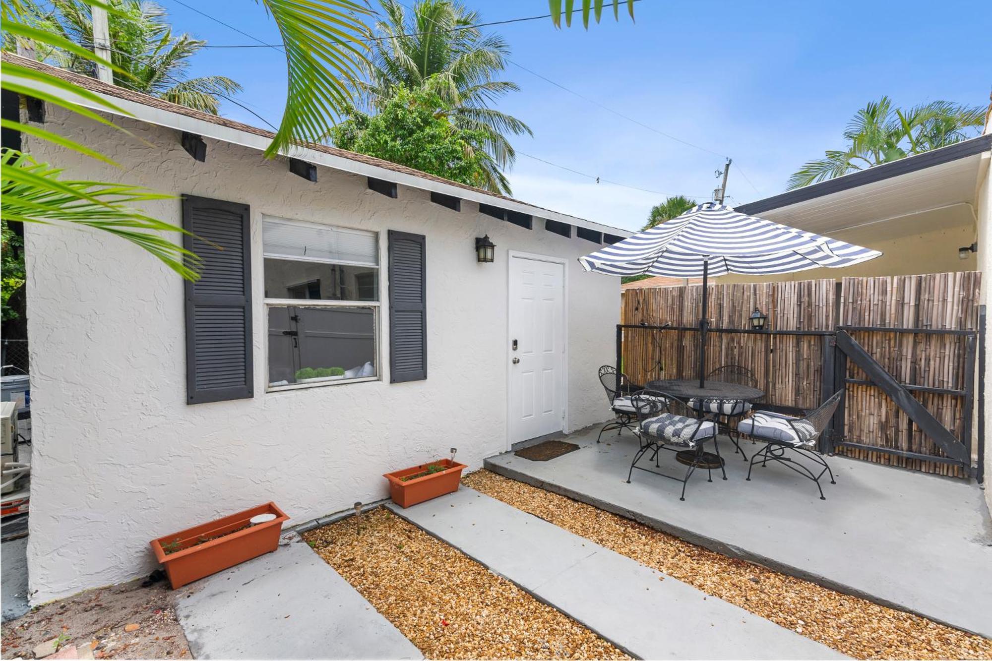 Chic Downtown Vacation Home And Guest Home West Palm Beach Exterior photo
